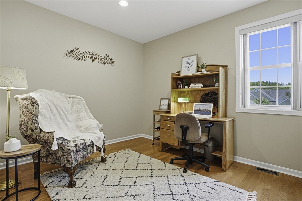 9 Robert Cir # 9