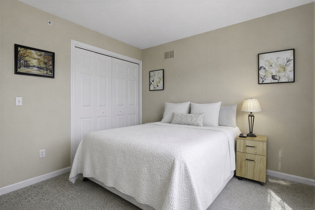 9 Robert Cir # 9