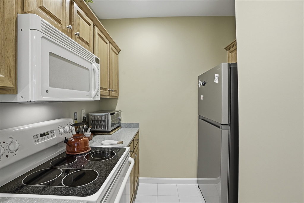 9 Robert Cir # 9