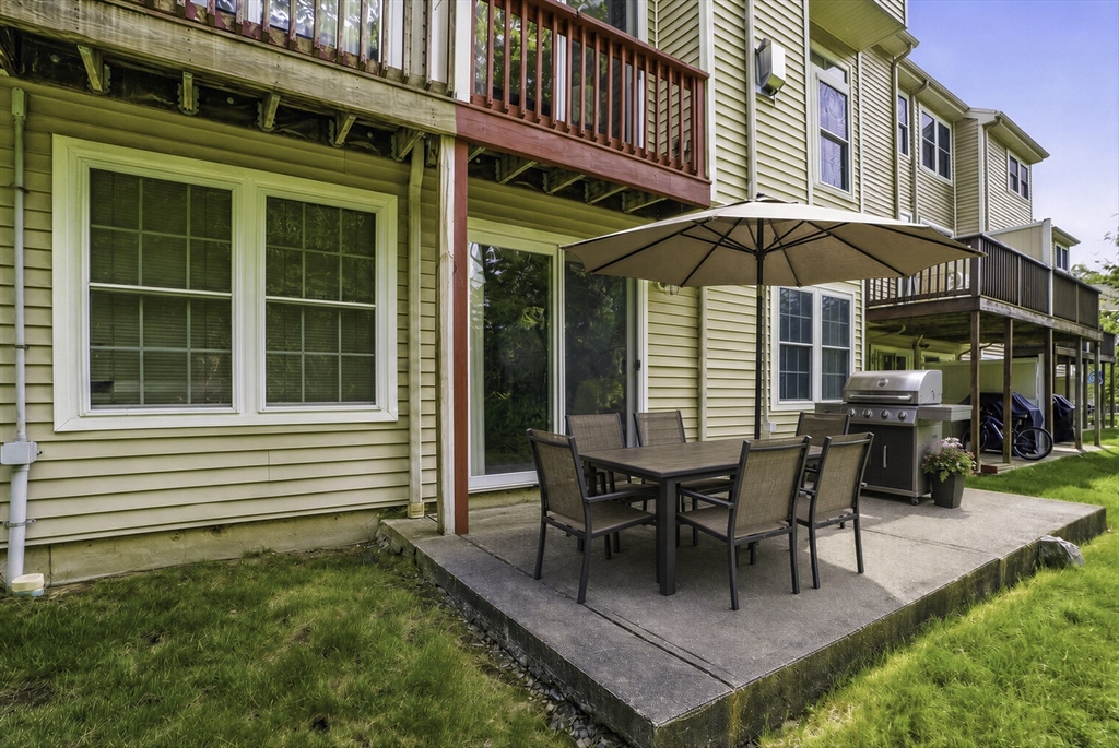 9 Robert Cir # 9