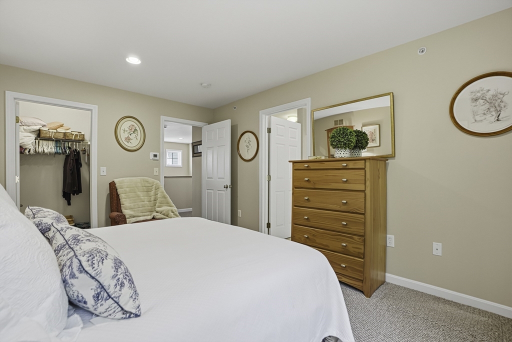 9 Robert Cir # 9