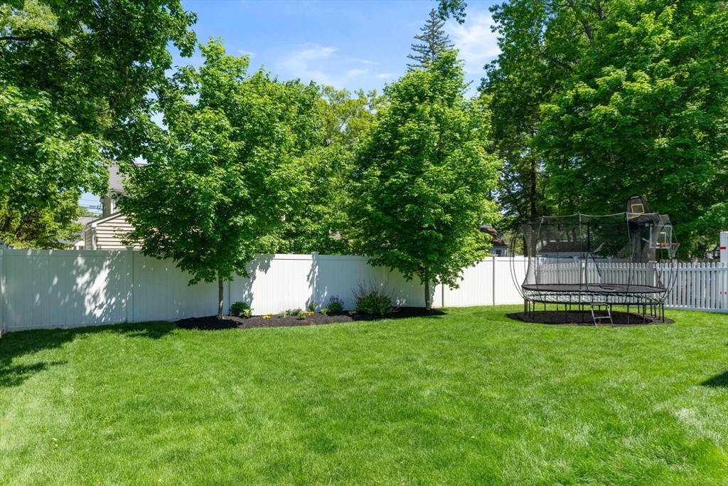 3 Beverly Rd