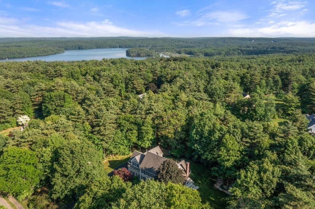 23 Longwood Dr