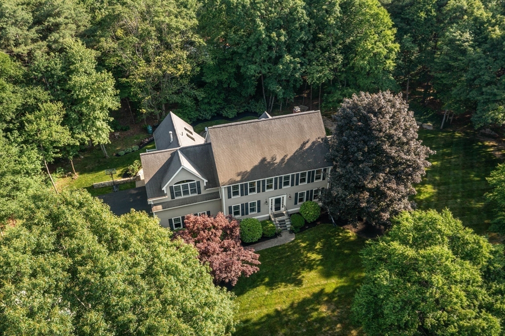 23 Longwood Dr
