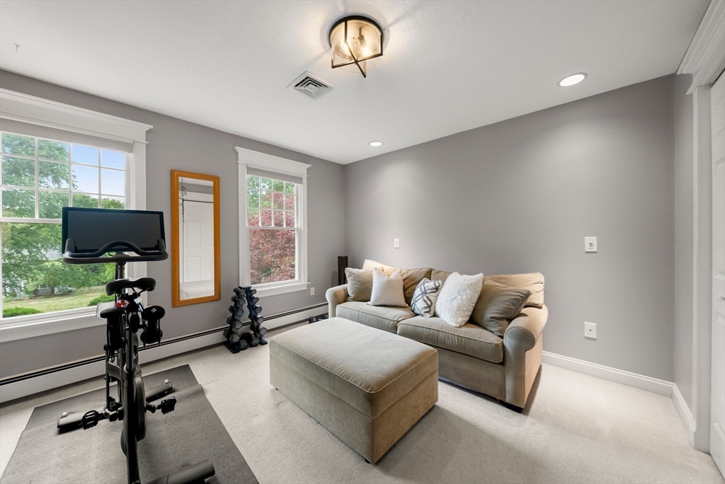 23 Longwood Dr