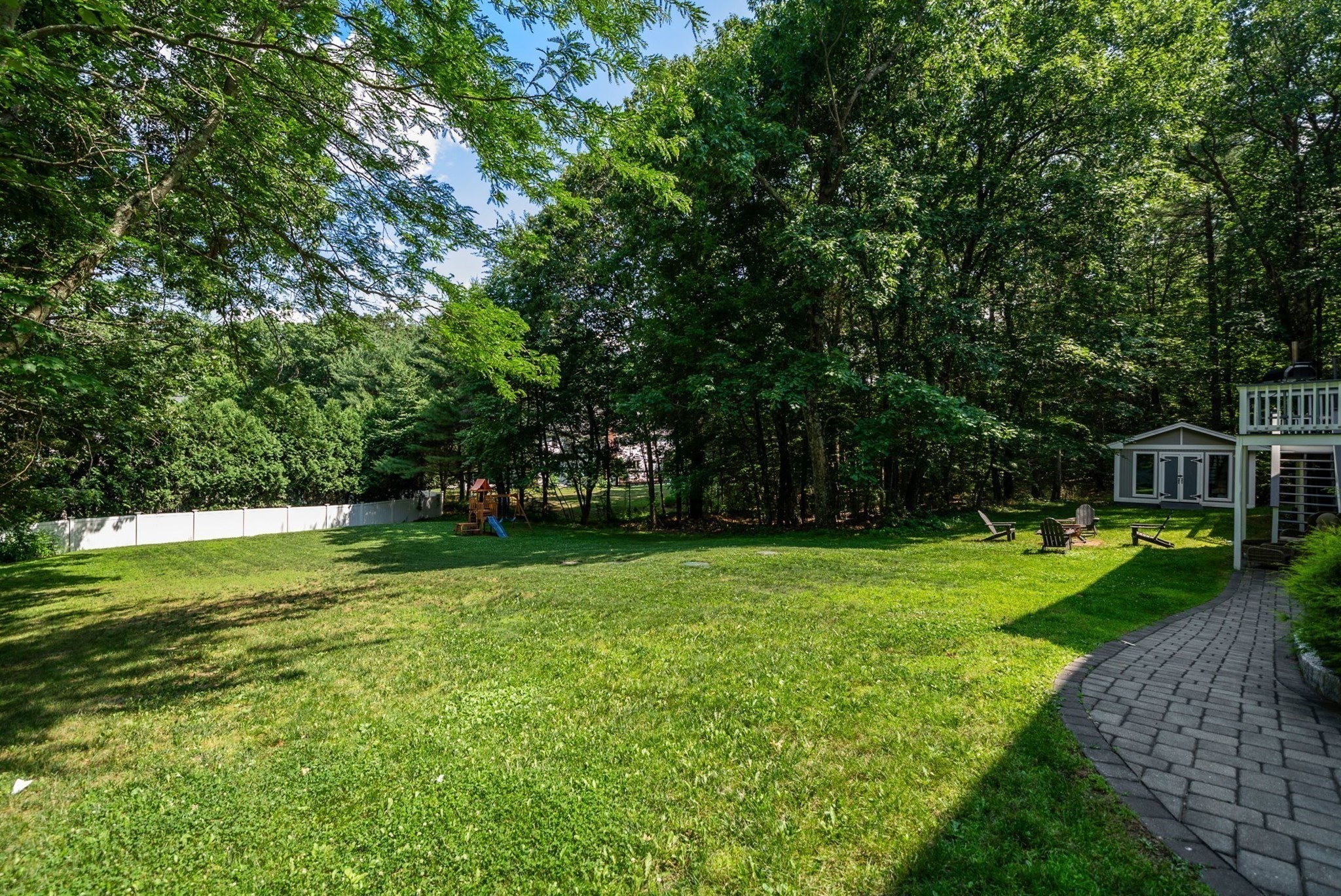 23 Falcon Ridge Dr