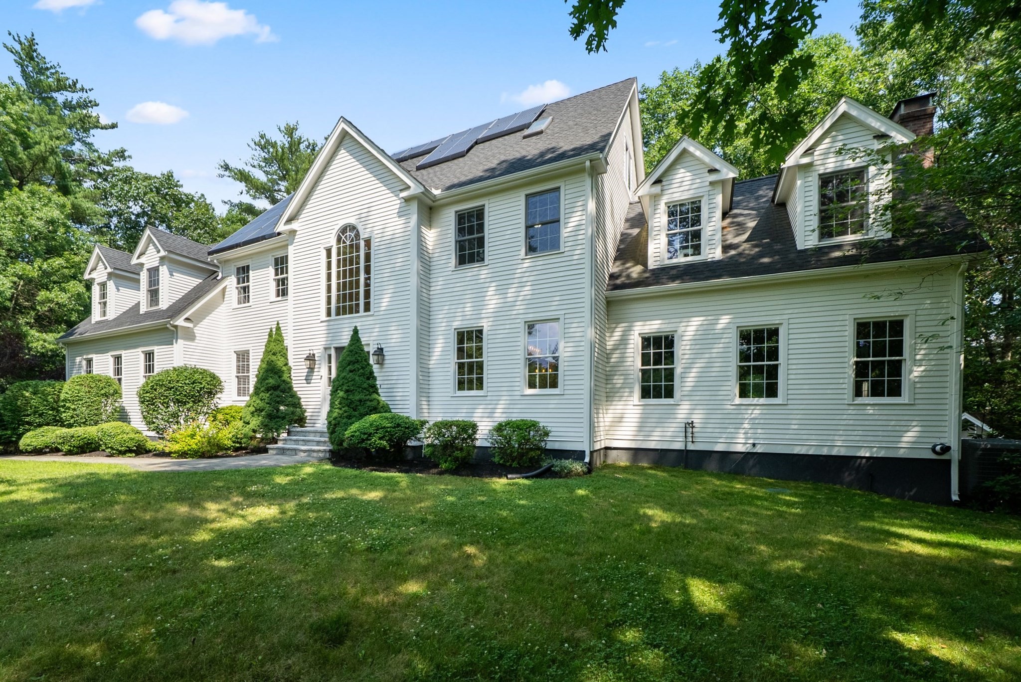 23 Falcon Ridge Dr
