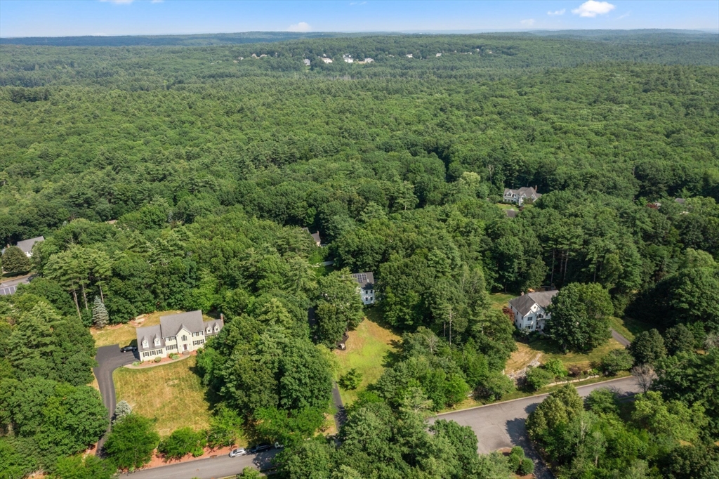 23 Falcon Ridge Dr