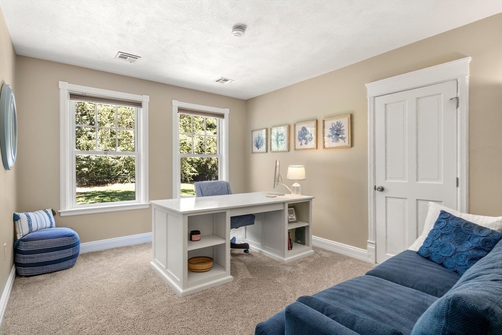 5 Queen Anne Rd