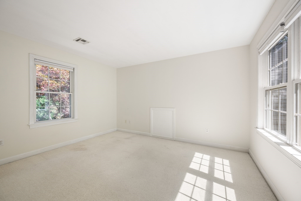 12 Rocky Woods Rd