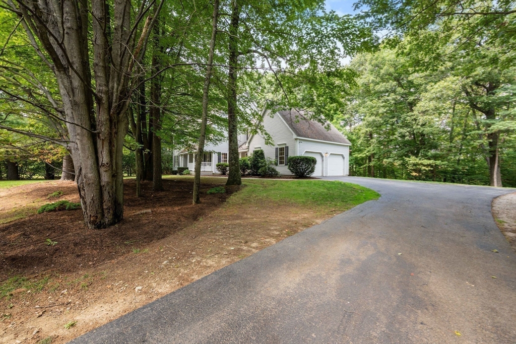 12 Rocky Woods Rd