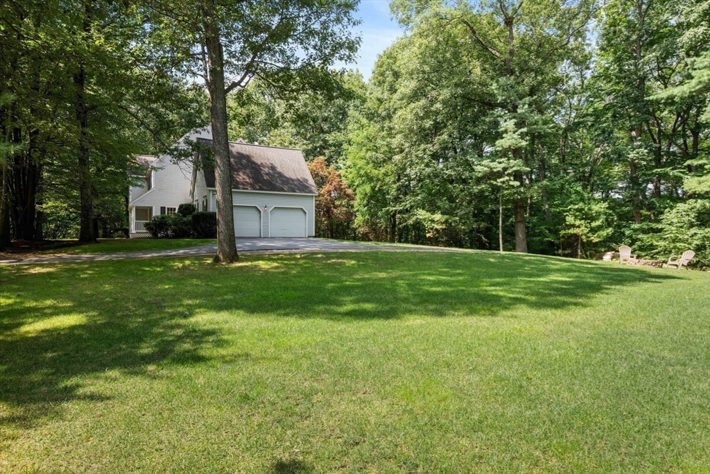 12 Rocky Woods Rd