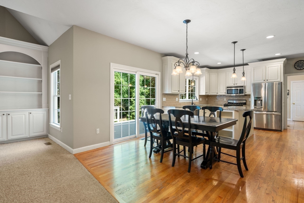 12 Rocky Woods Rd