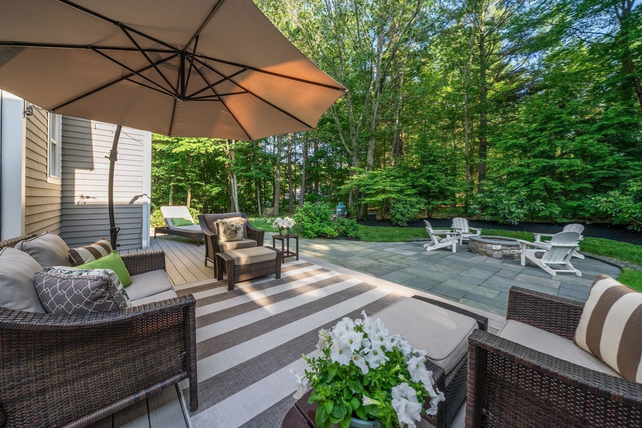 23 Longwood Dr