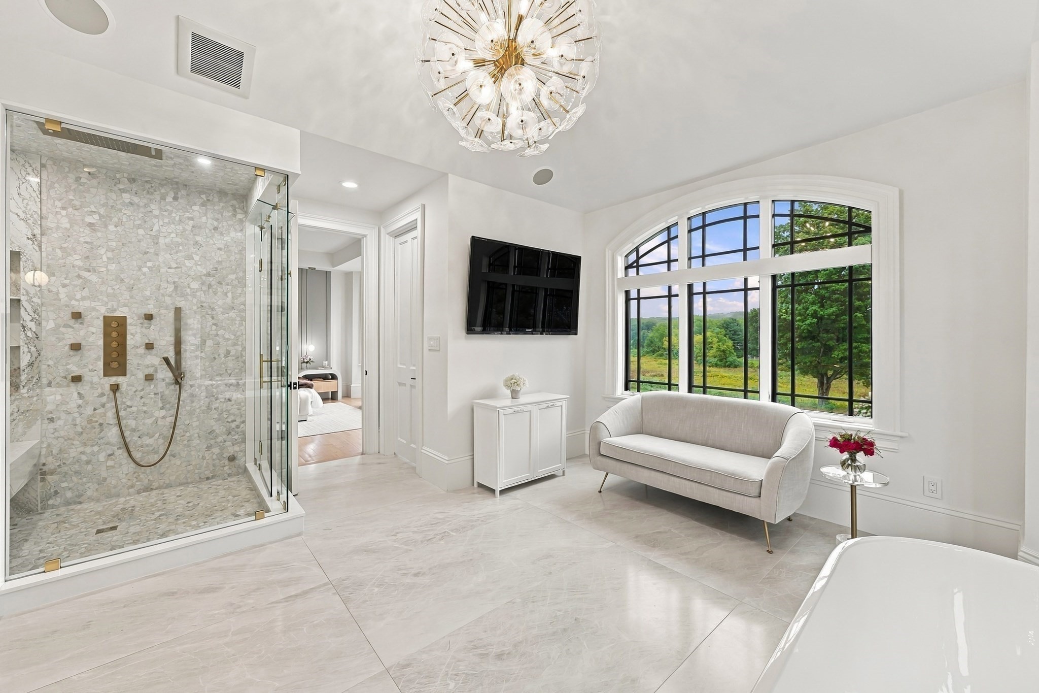 3 Wyndemere Dr