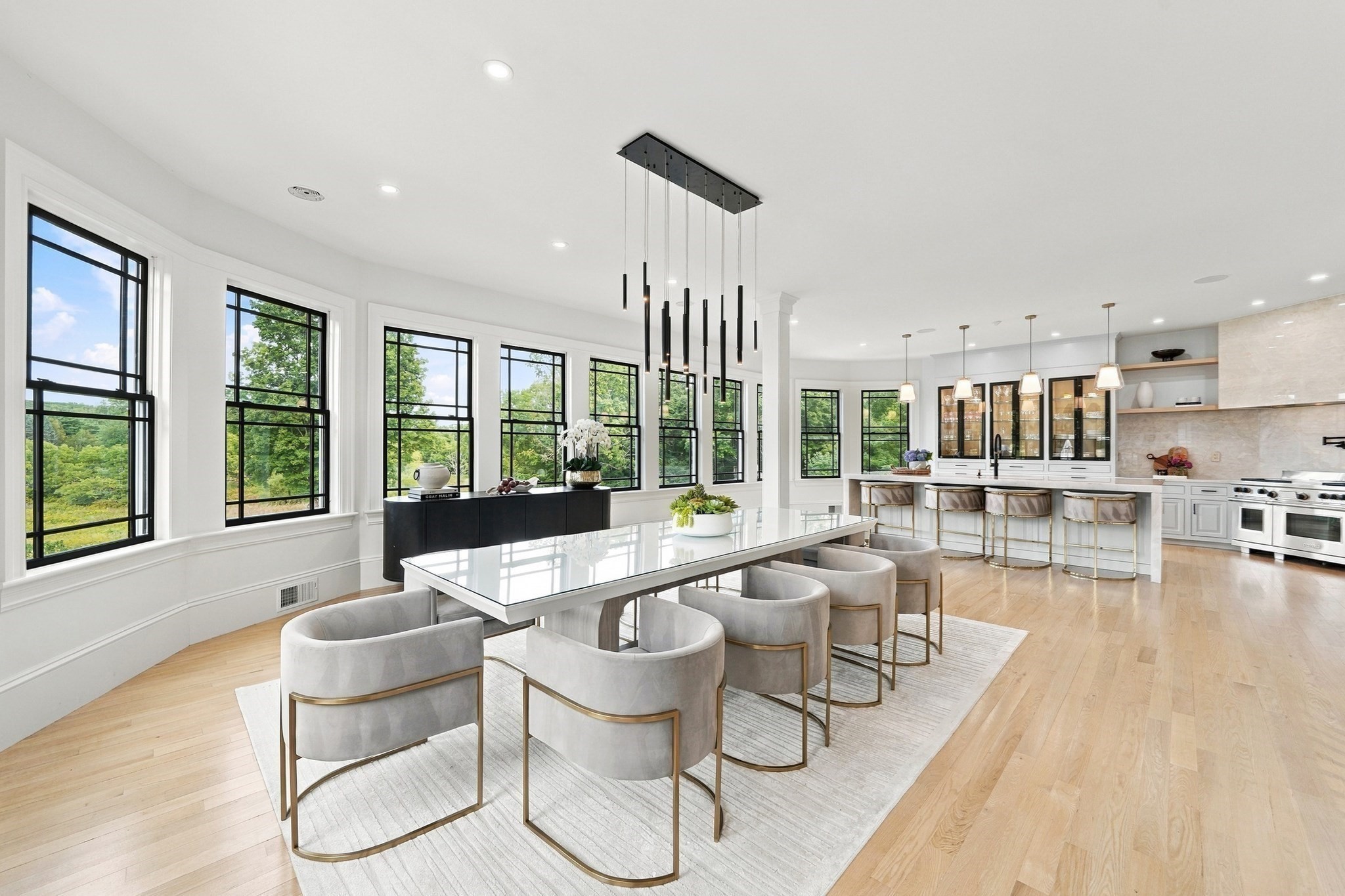 3 Wyndemere Dr