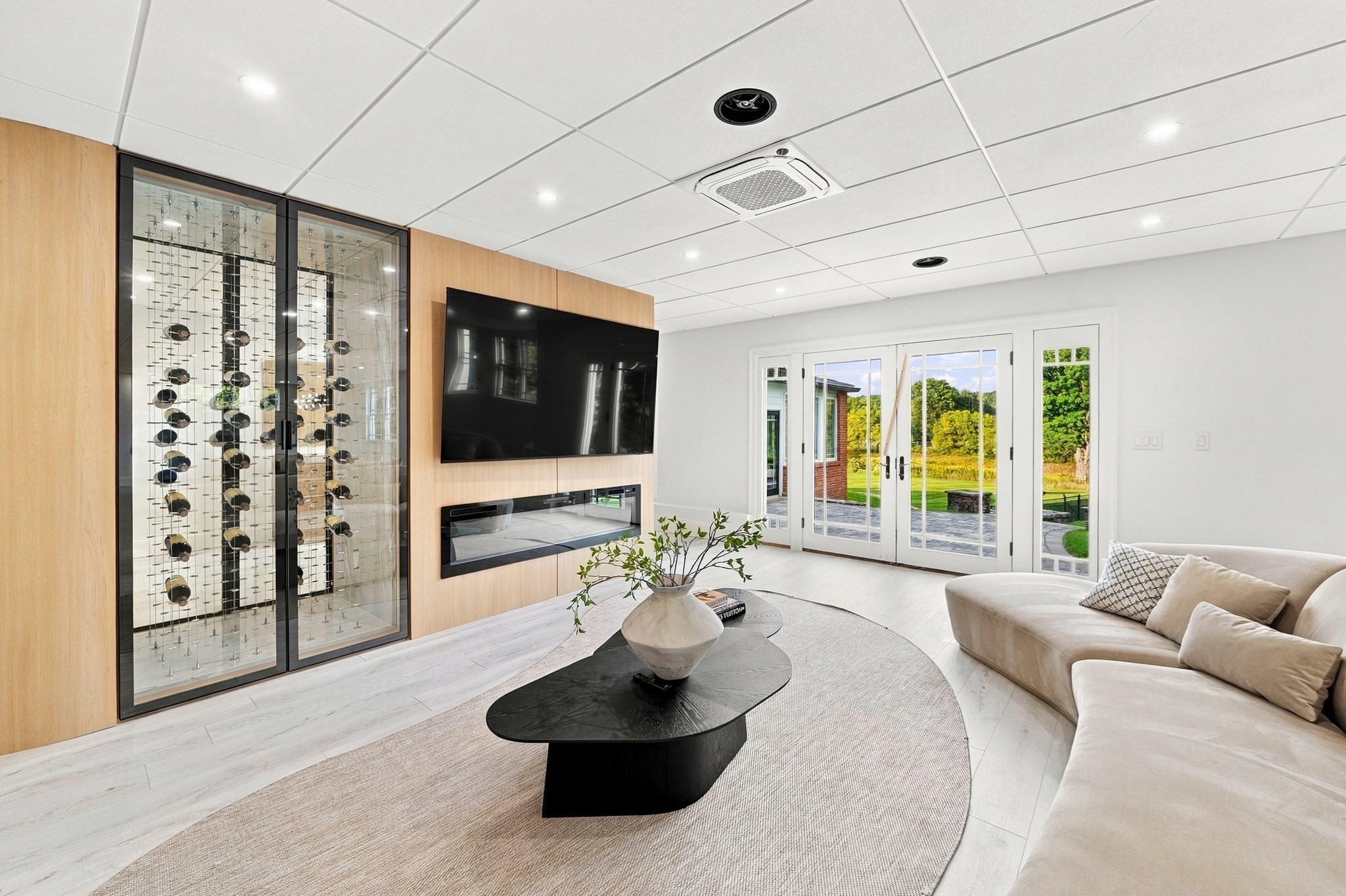 3 Wyndemere Dr