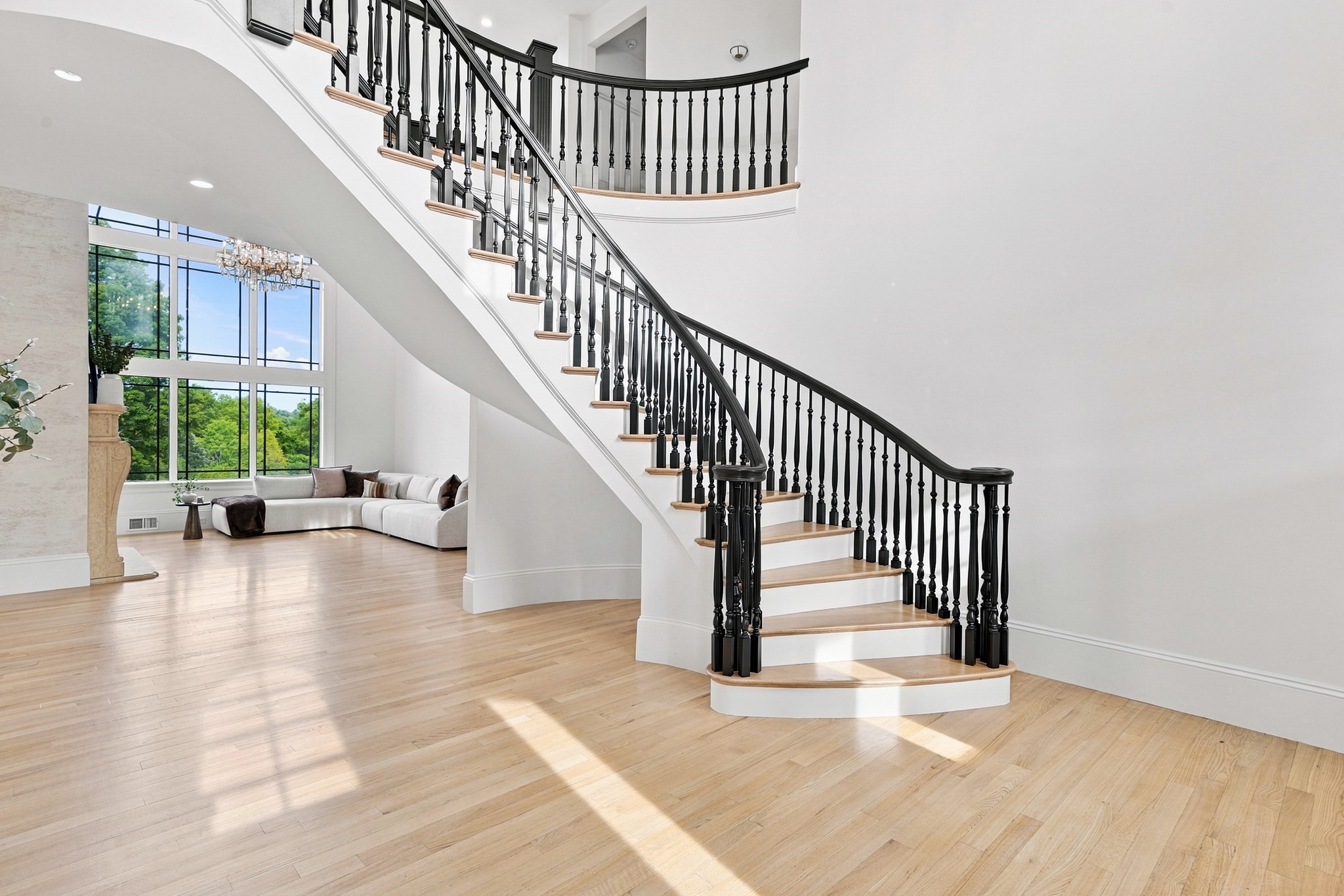 3 Wyndemere Dr