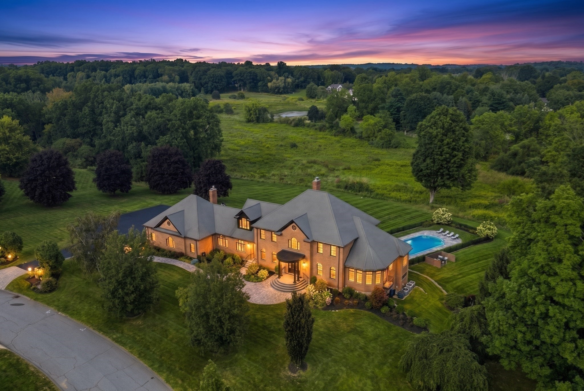 3 Wyndemere Dr