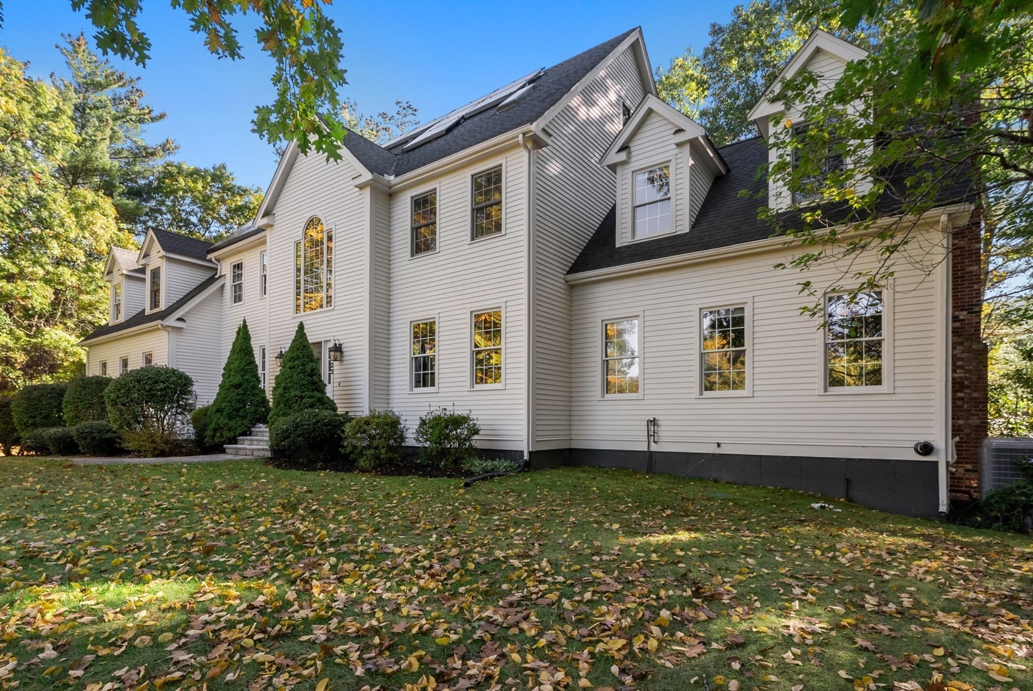 23 Falcon Ridge Dr