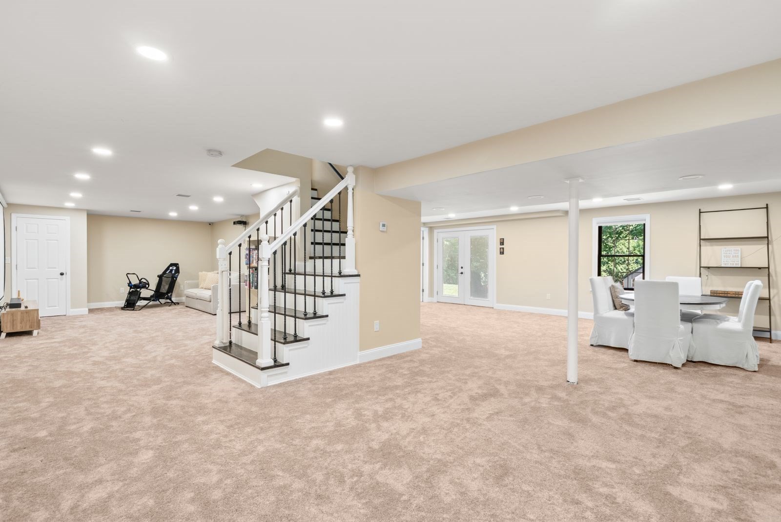 23 Falcon Ridge Dr