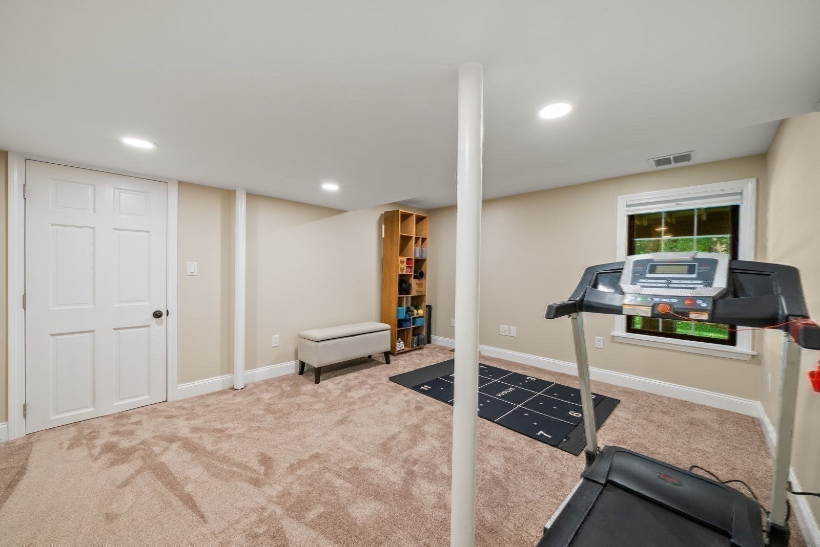 23 Falcon Ridge Dr
