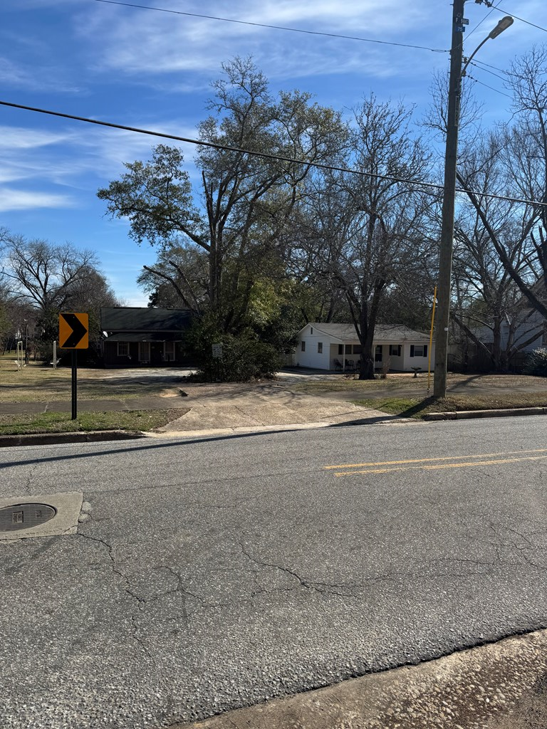 131,135 Sanford Avenue