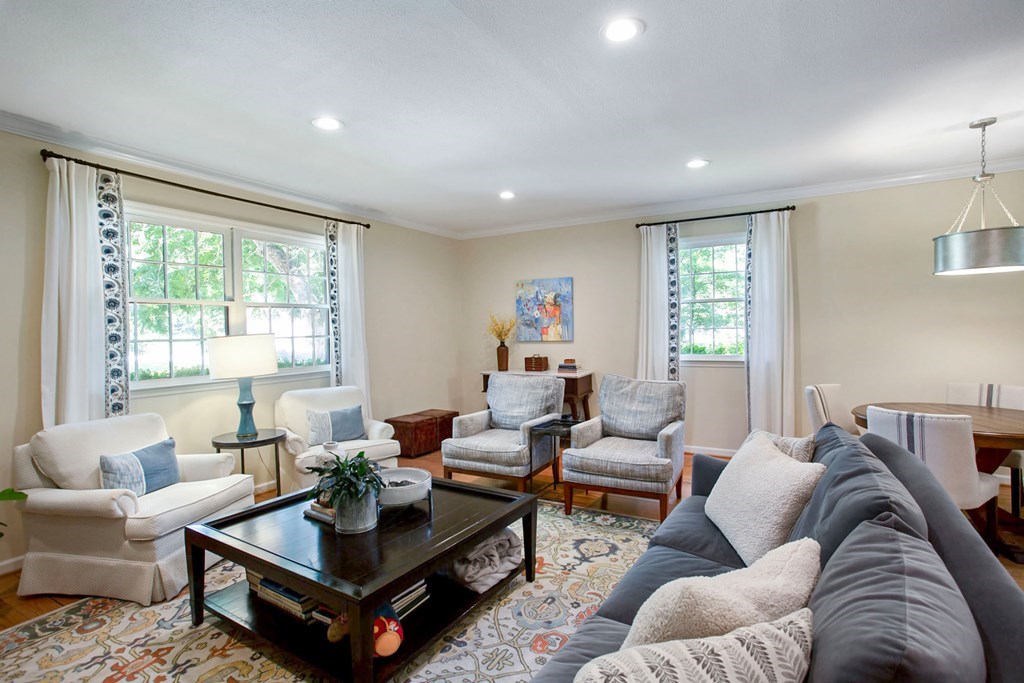 305 St. Francis Road