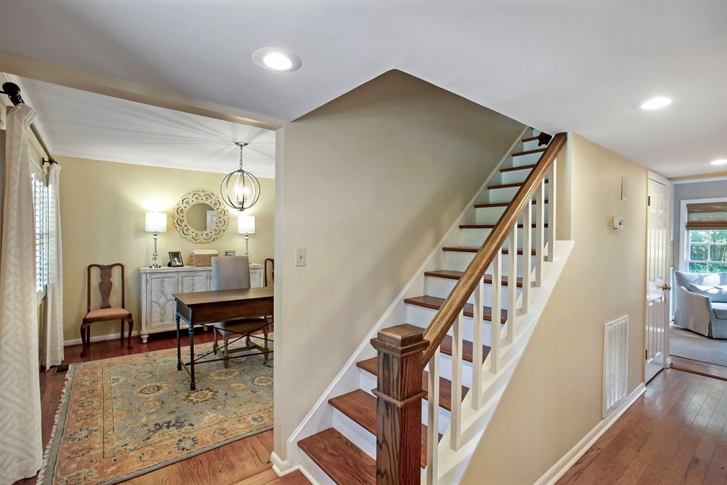 305 St. Francis Road