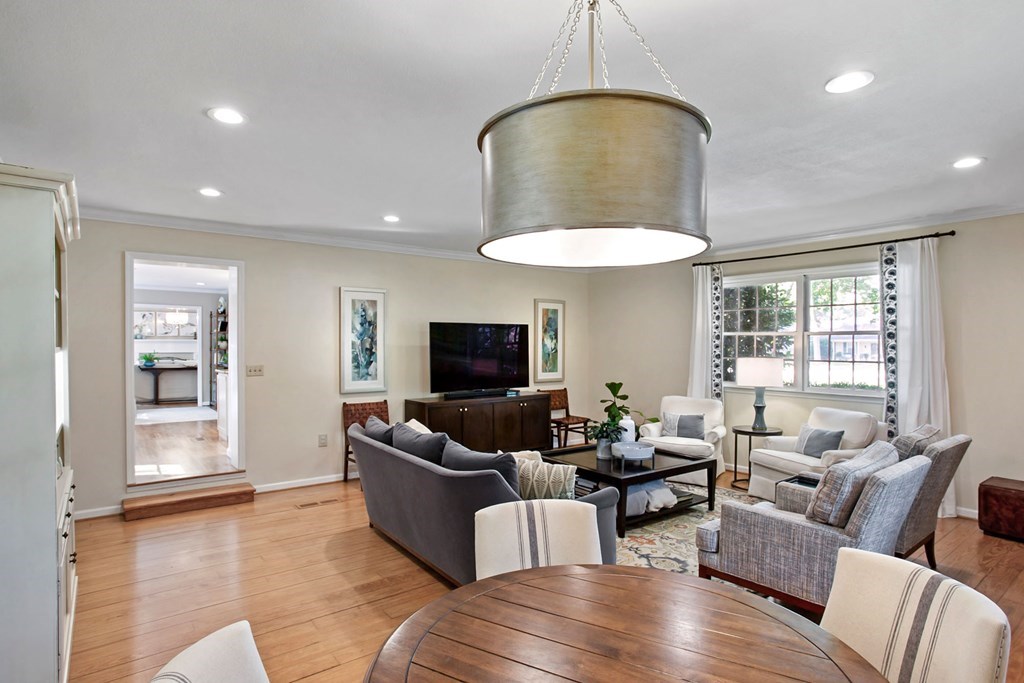 305 St. Francis Road