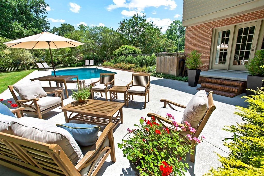 305 St. Francis Road