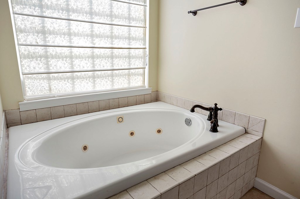 156 Canterbury Drive