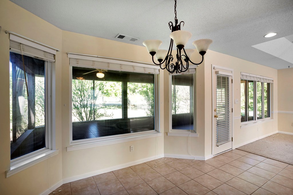 156 Canterbury Drive