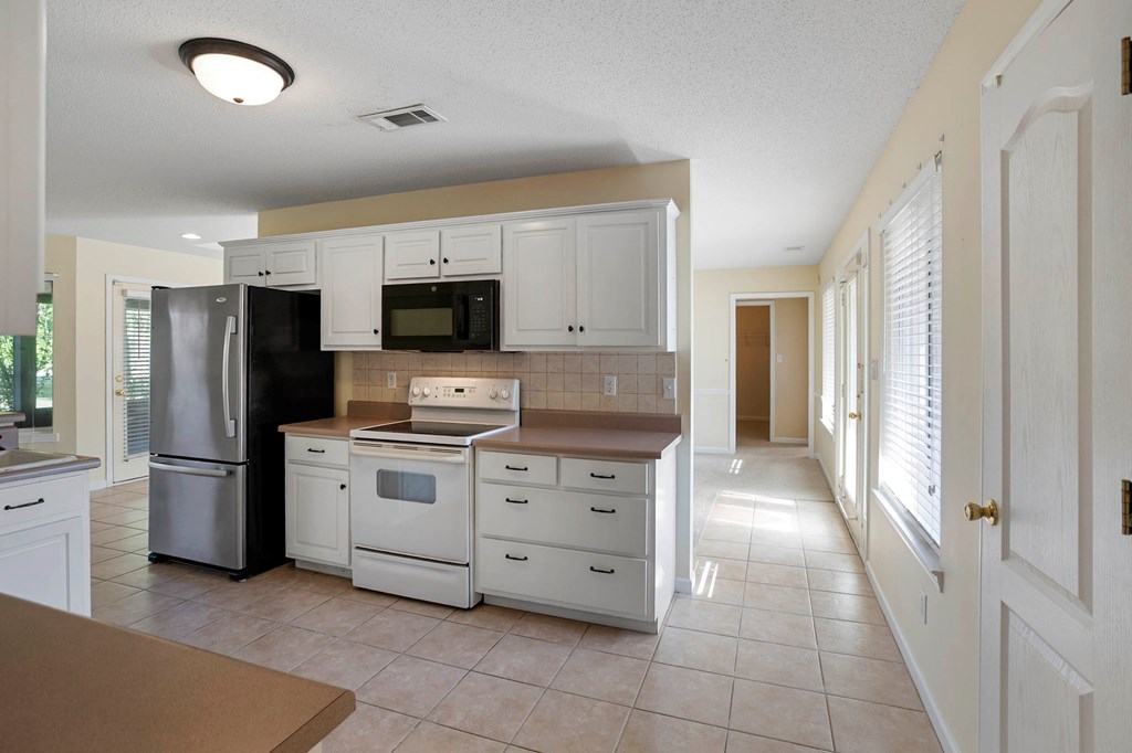 156 Canterbury Drive