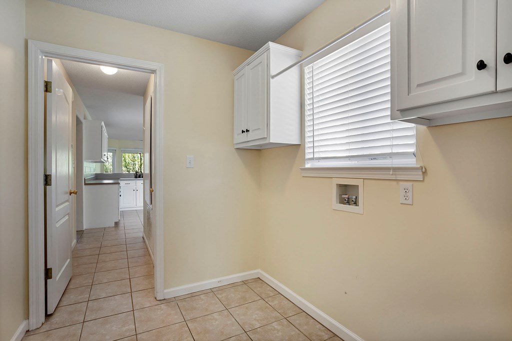 156 Canterbury Drive