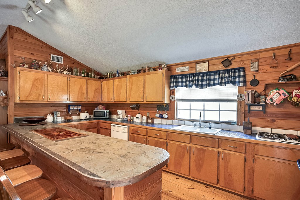 4337 Rutherford Road