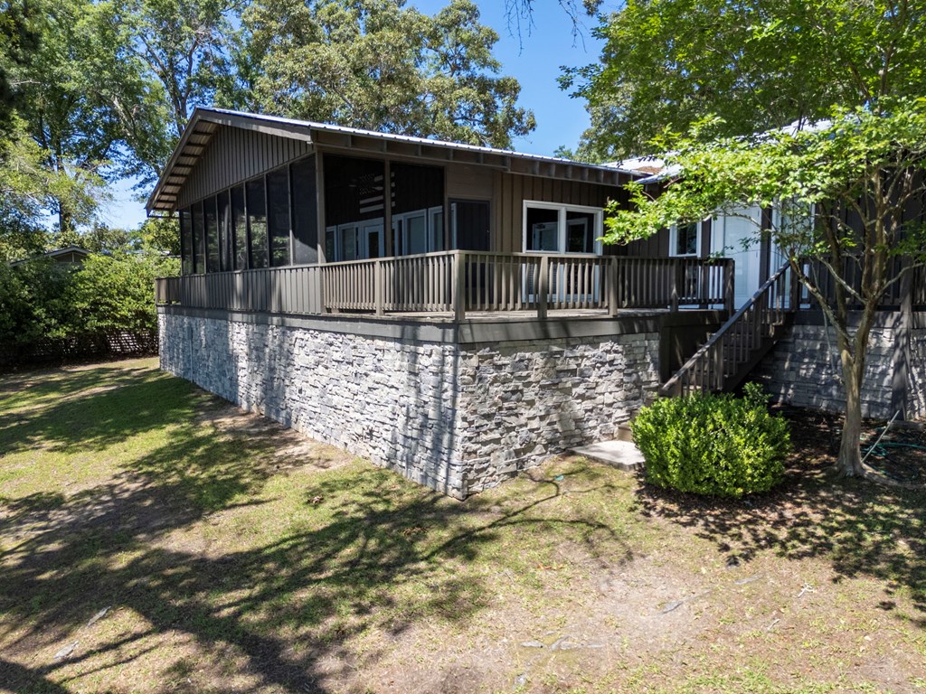 64 Poya Point