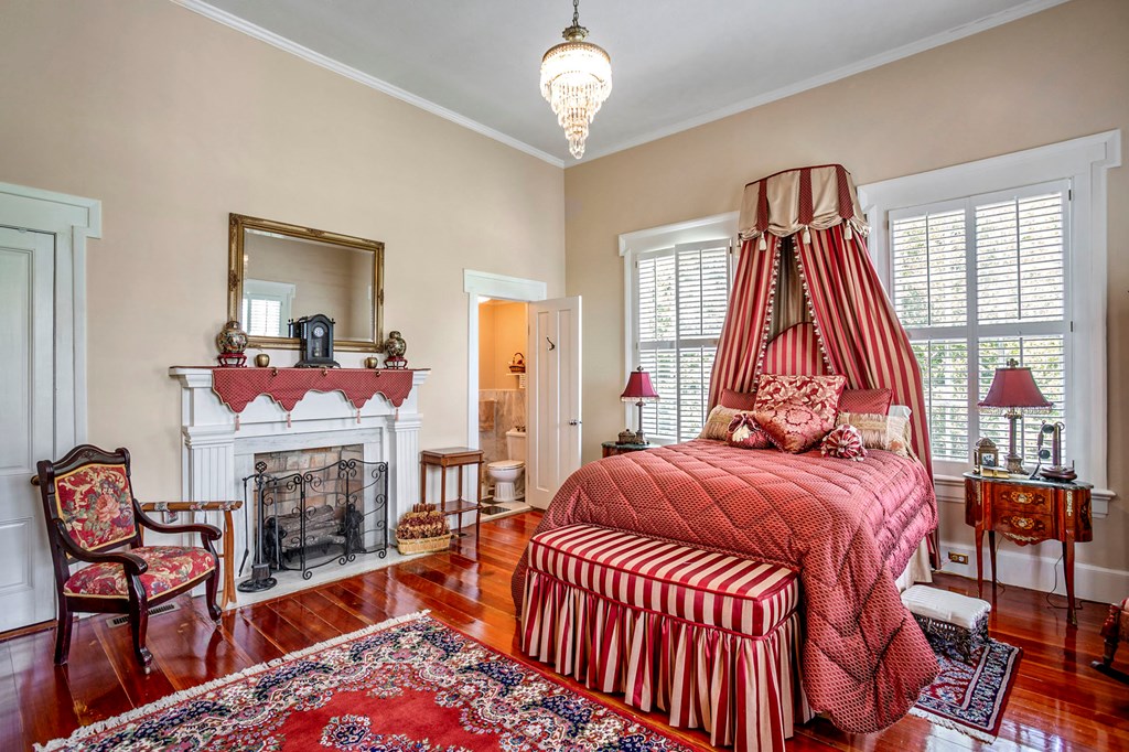 504 Cedar Heights Road