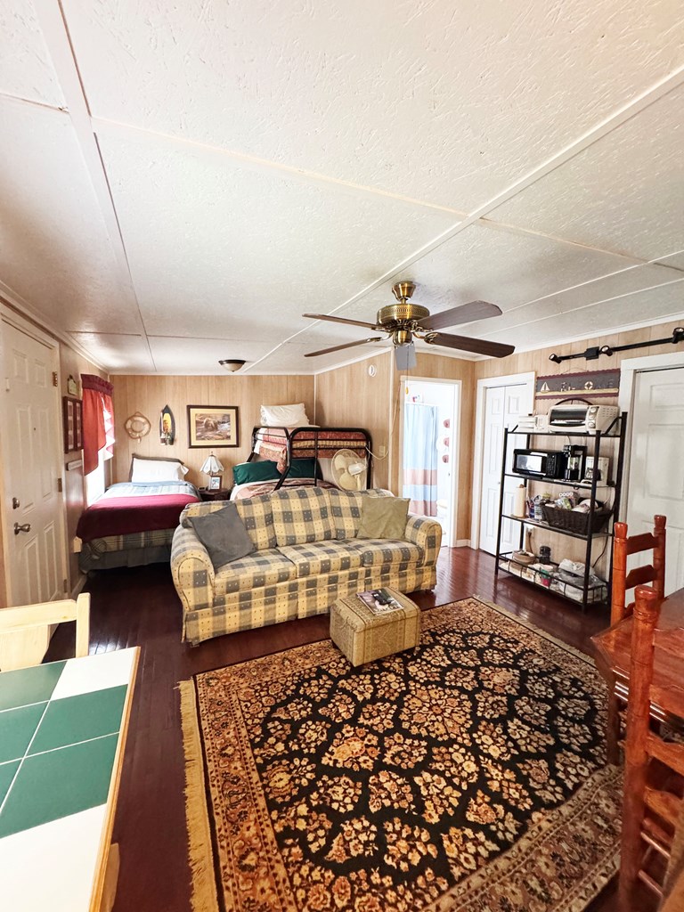 119 Winnie Loop