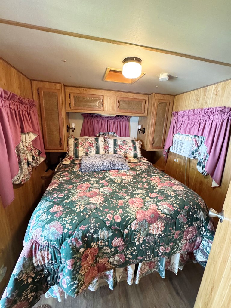 119 Winnie Loop