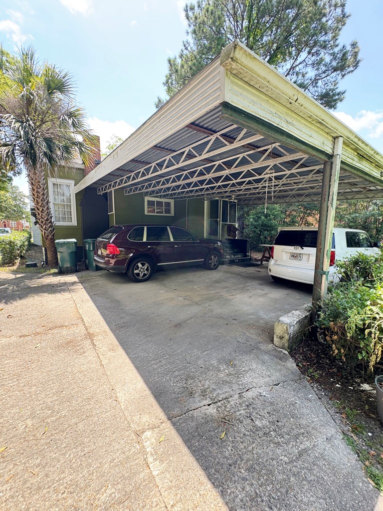 142 N Randolph Avenue