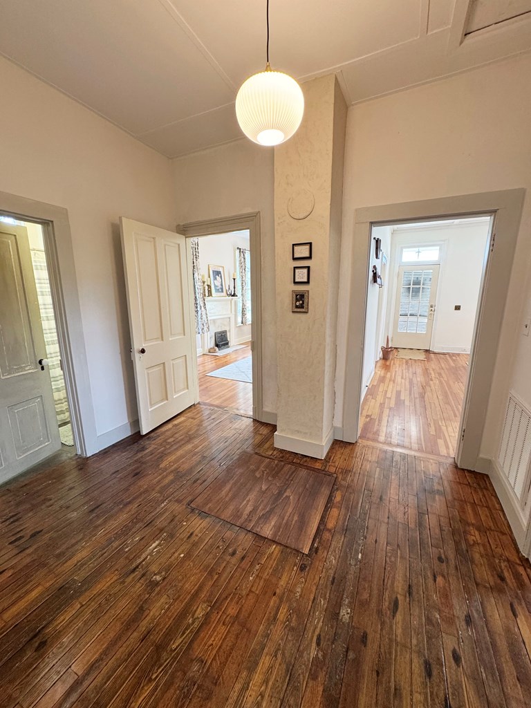 142 N Randolph Avenue
