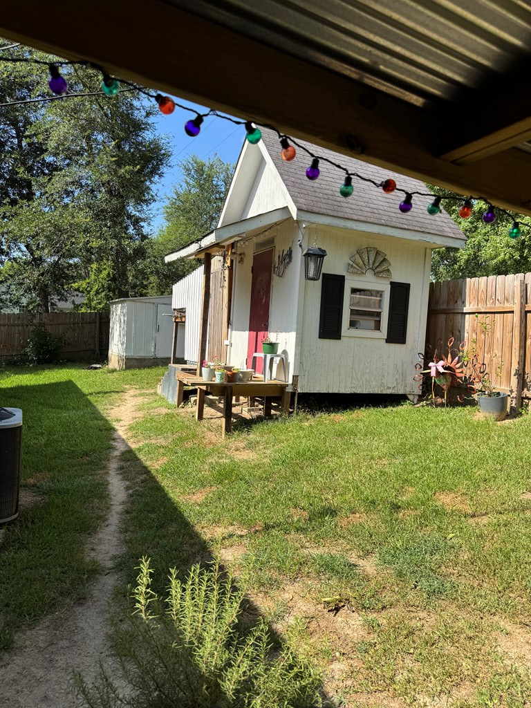1101 Doren Drive