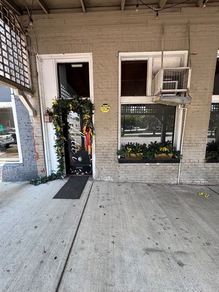141 N Eufaula Avenue