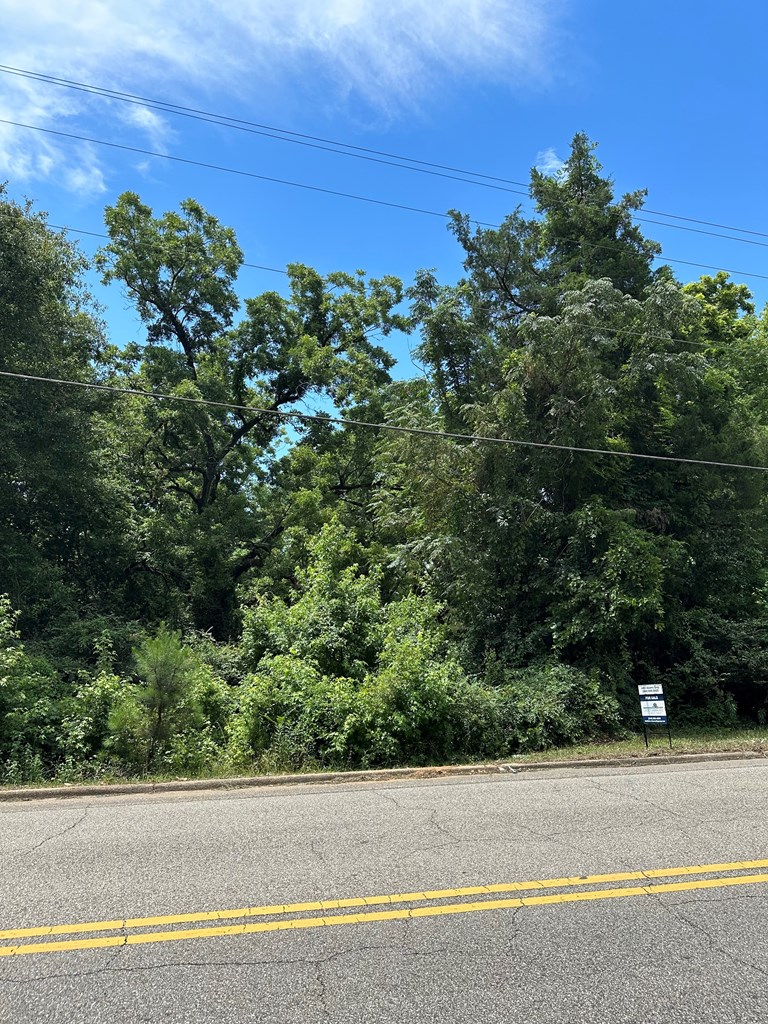 Lot Country Club Road