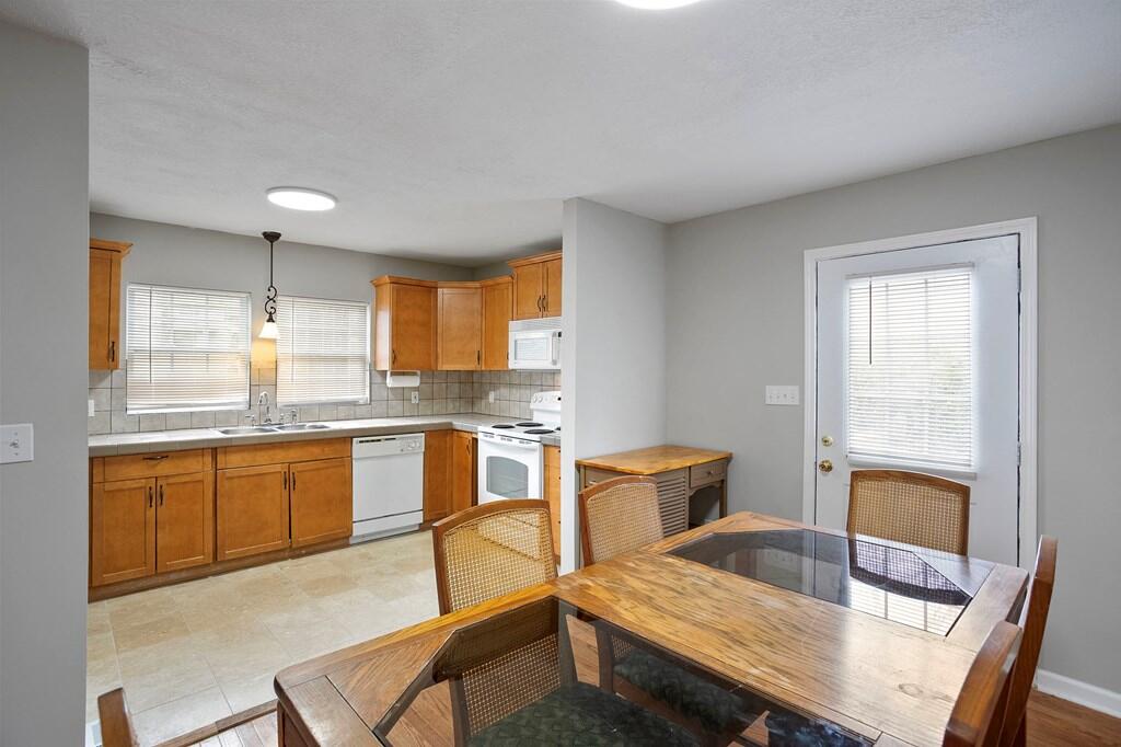 182 Plantation Blvd