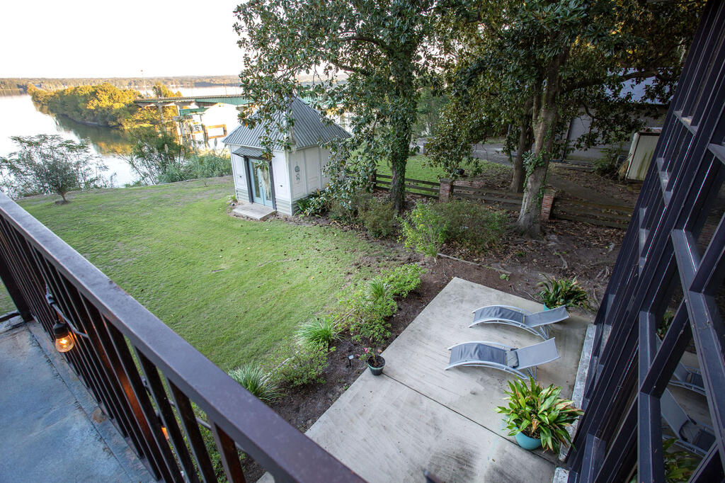 115 Riverside Drive