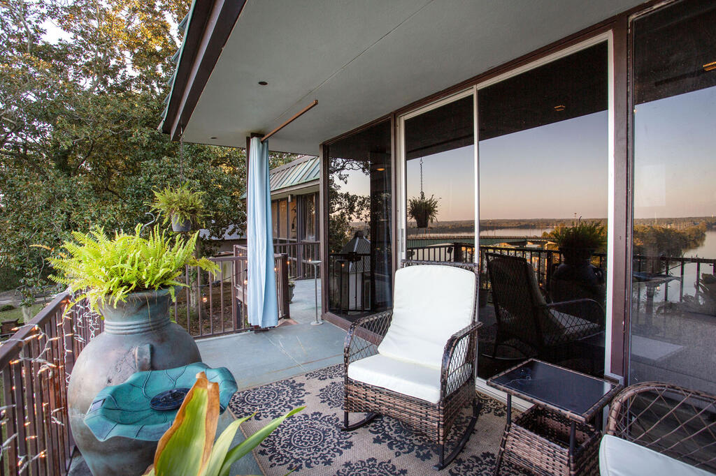 115 Riverside Drive