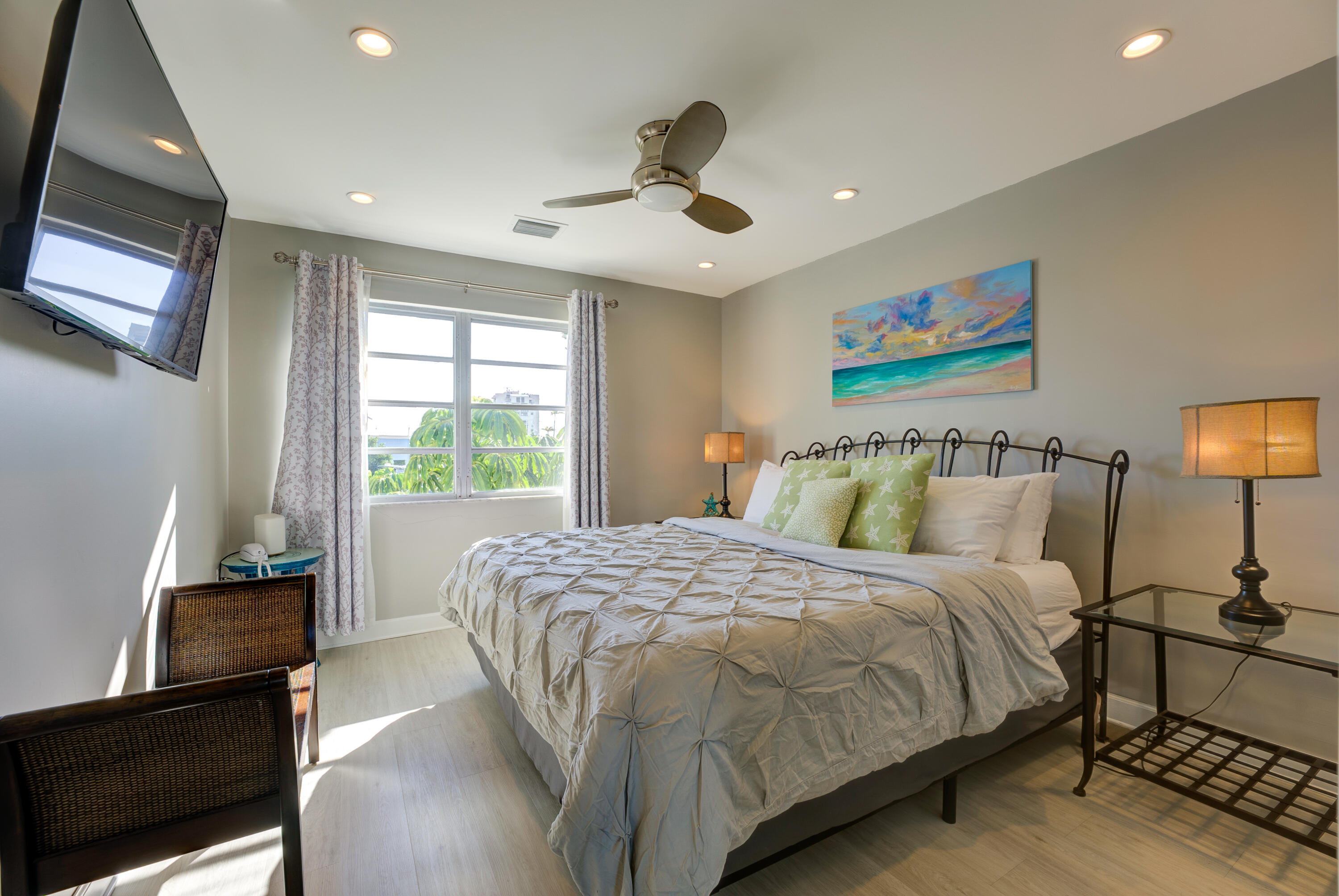 105 Avenue D Unit: 113