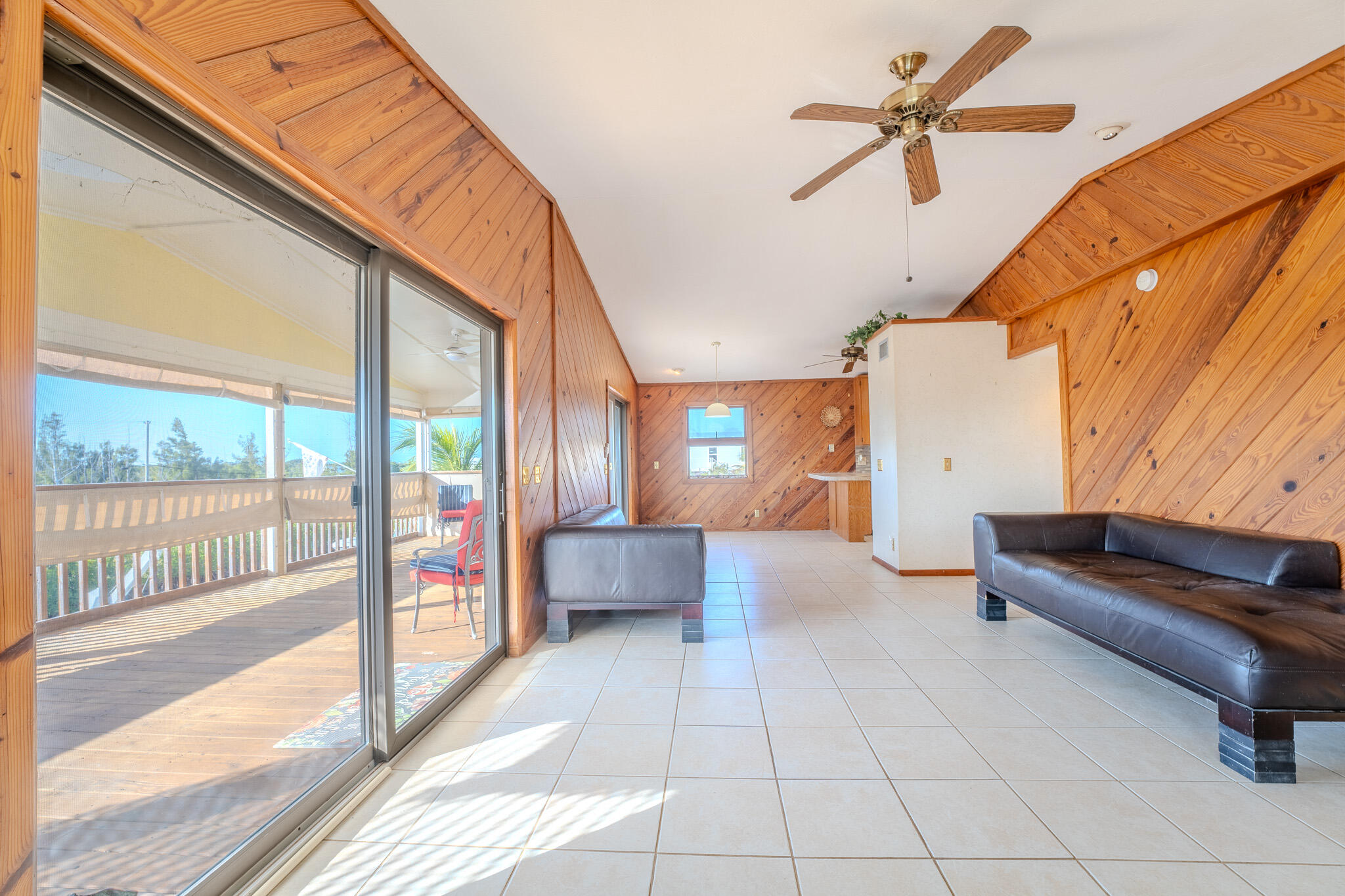 726 Jamaica Lane